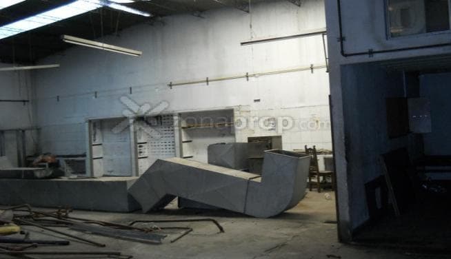 Alquiler de Gran Local en Victoria Centro, Apto Comercial o Uso Profesional - 4