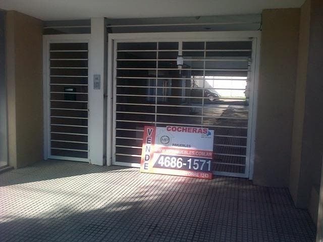 Venta de Cochera Descubierta Floresta - 2