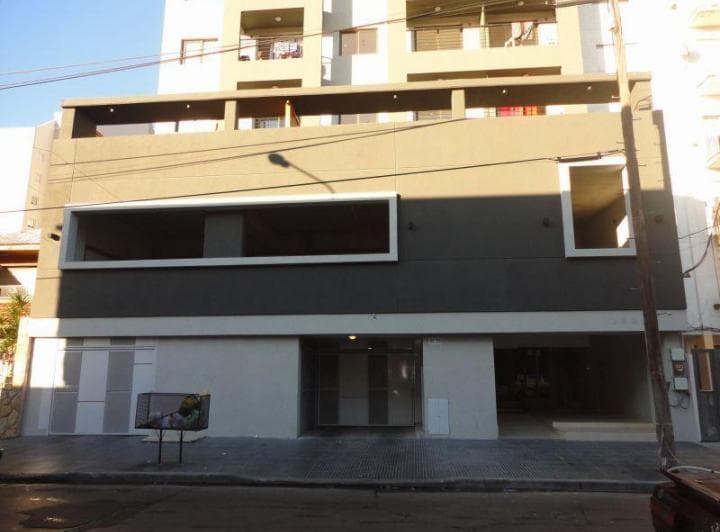 Cochera en El Centro de Caseros. - 2