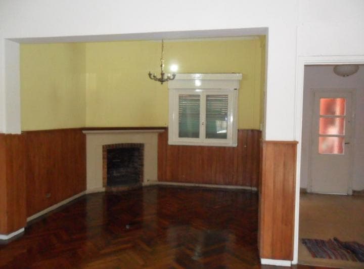 Casa Lote Propio de 5 Amb con Amplia Terraza, Cochera y Subsuelo - 3