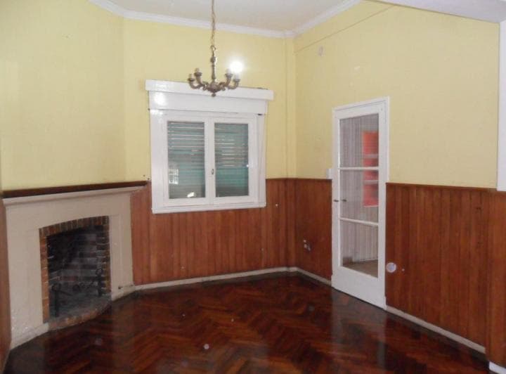 Casa Lote Propio de 5 Amb con Amplia Terraza, Cochera y Subsuelo - 4