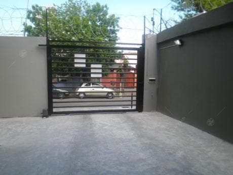 Alquiler o Venta - Cochera Fija en Segundo Piso! - Quilmes - 5