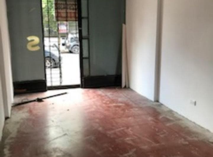 Local en Venta con Renta en Liniers. 30 m&sup2;. Foco Comercial - 5