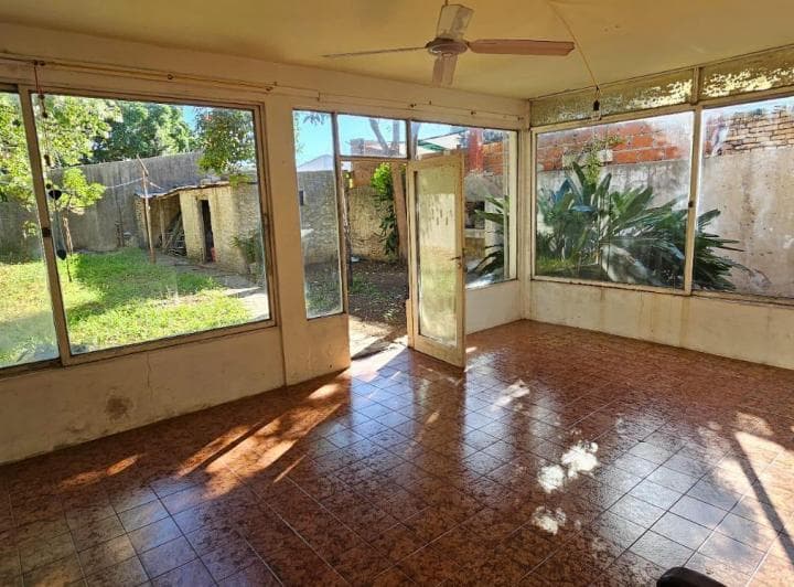Casa en Excelente Lote de 315 M&sup2;/ con Amplio Jardín, Galería, Parrilla y Garage! - 3