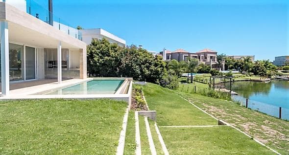 Excelente Casa Moderna Al Lago - 2