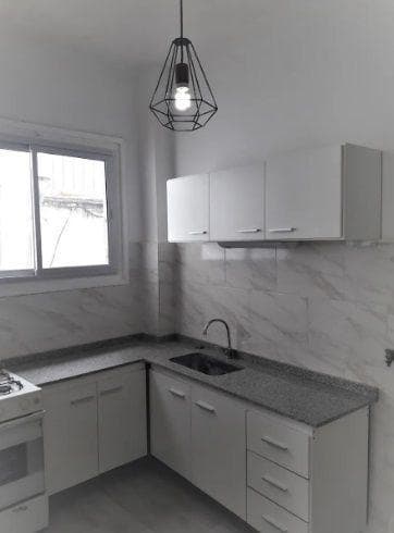 Dr Ramón Carrillo 200 Barracas PH 3amb U$148.000 - 4