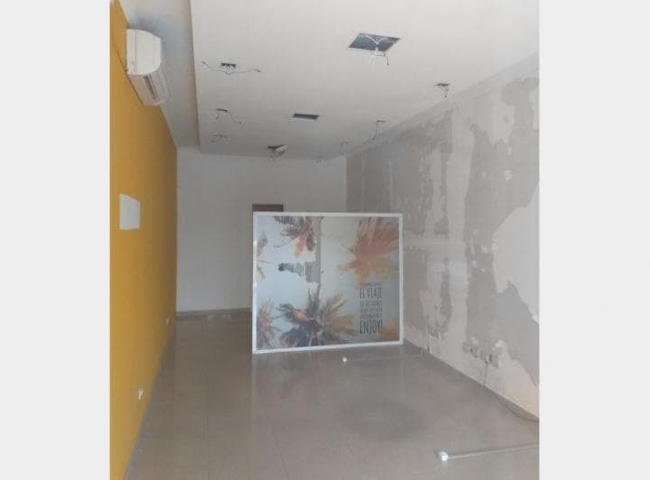 Local a La Calle en Venta en Ramos Mejia - 2