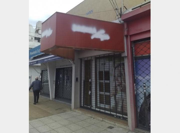 Local a La Calle en Venta en Ramos Mejia - 3