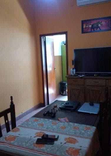 Casa 3 Amb. Patio. Cochera Multiple. Taller. Galpon. - 4
