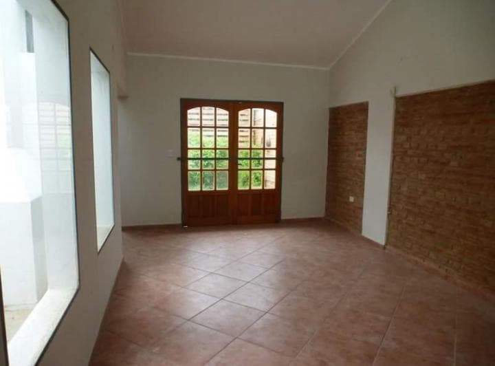 B Las Lilas 3 Dorm., Cochera Patio Muy Buen Estado - 2
