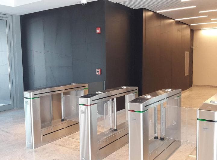 Oficinas en Alquiler | Dique Norte | Ed. Río, 1 Piso - 4