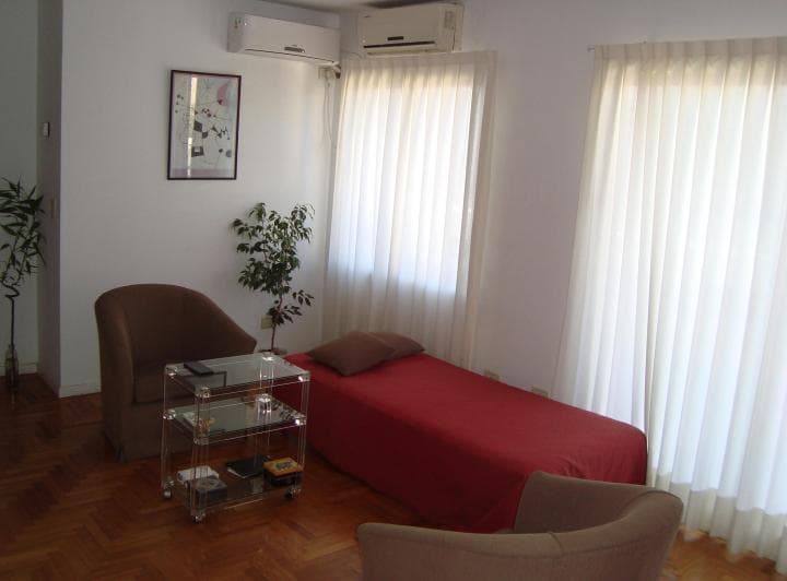 Departamento 2 Amb. C/ Balcon Ctrafrente, Luminoso, Ap/prof. Pque Rivadavia. - 2