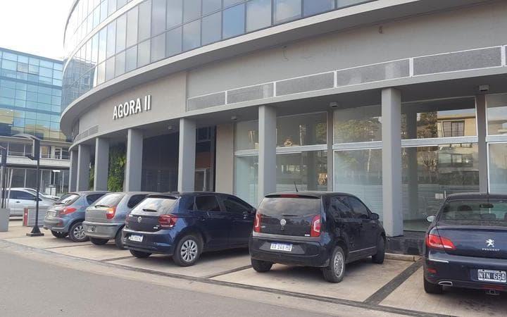 Local en Venta - Edificio Agora II Pilar - 4