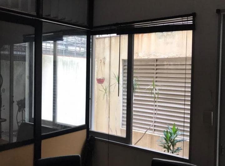 Oficina. | Suipacha Al 200 - 2