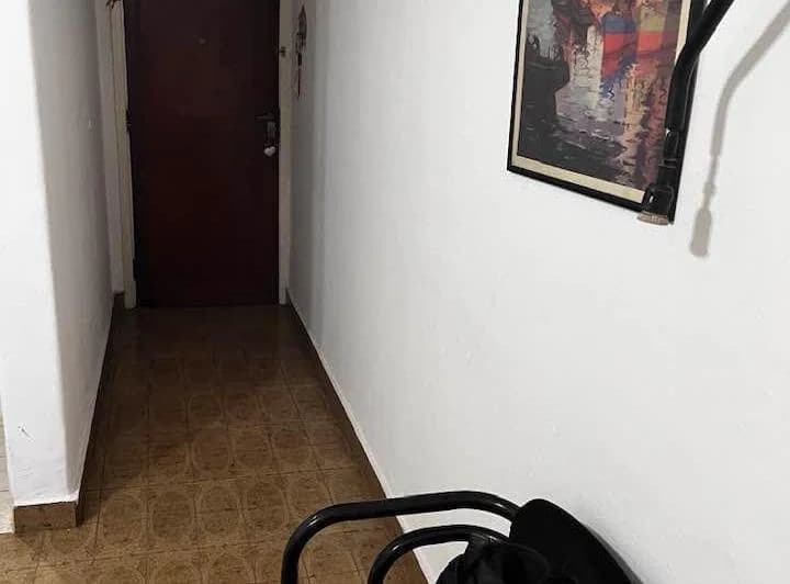Departamento de Tres Ambientes. Buena Ubicación - 2