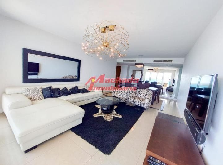 Alquiler de Apartamento de 3 Dorm. + Dep de Servicio en Punta del Este - 4