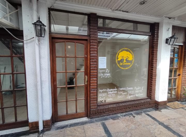 Apto Credito Venta Local Ramos Mejía Centro Galería Vía Varesse Gran Ubicación - 3