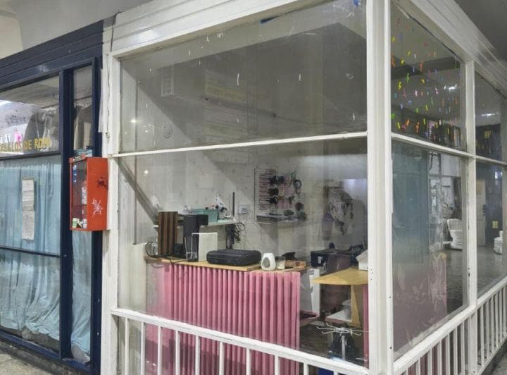 Oportunidad! Local en Av Santa Fe Inmejorable Ubicación! - 2