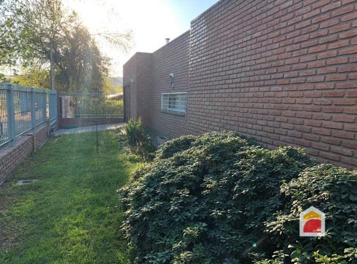 Oportunidad Unica, Villa Allende, Casa de 3 Dorm. C/ Cochera Excelente Calidad - 3