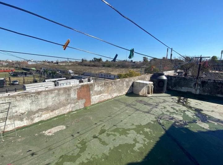 Venta de Departamento Tipo Casa de 3 Ambientes con Local - 3