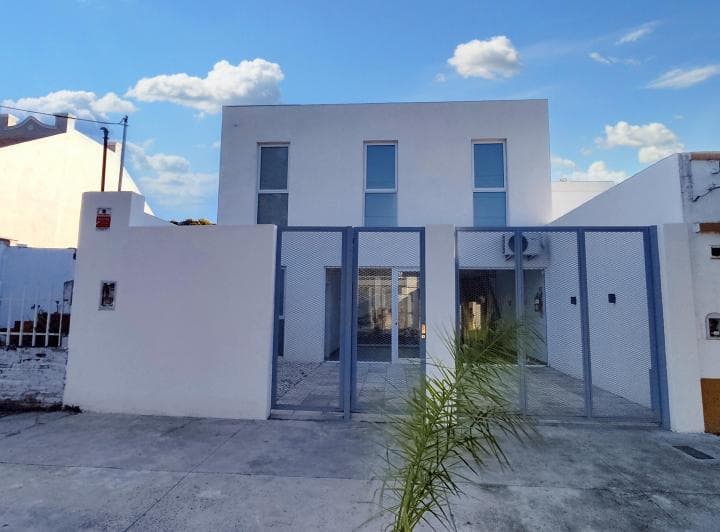 Oportunidad Venta Edificio con 11 Consultorios / Oficinas a Estrenar Moron Sur - 2