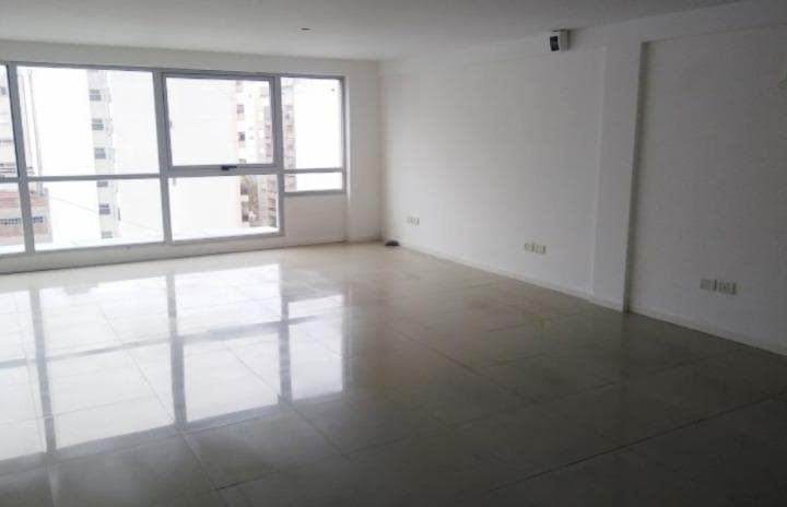 Dos Pisos de Oficinas en El Microcentro. - 4