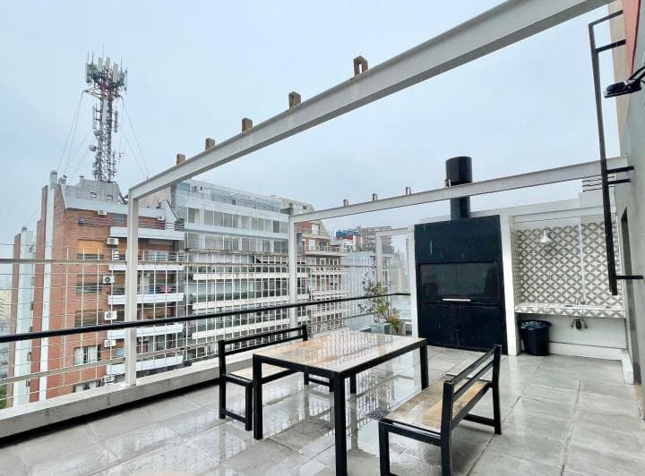Dos Ambientes, cochera, piscina y Parrilla. en Villa Urquiza. - 2