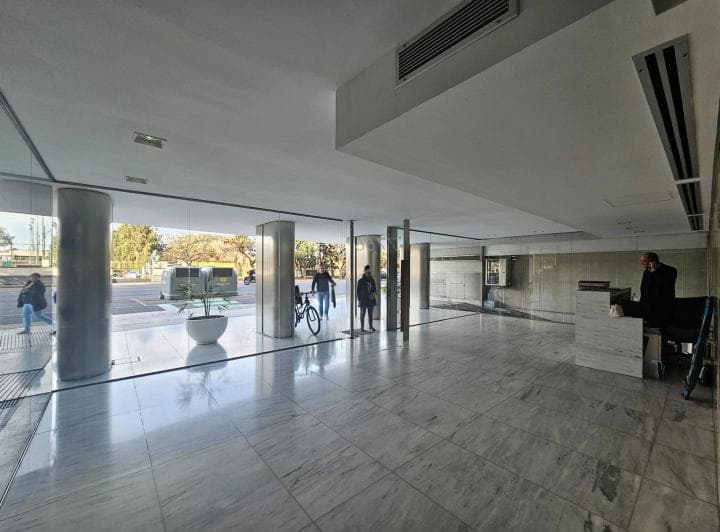 Alquiler - Mono Ambiente con Cochera Edificio con Amenities - 3