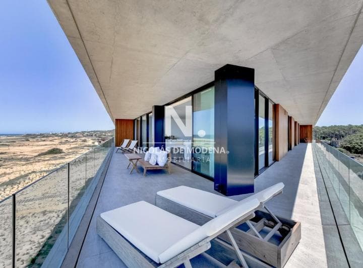 Vende Apartamento con Vista Al Mar, de 3 Dorm. en Punta del Este. - 2