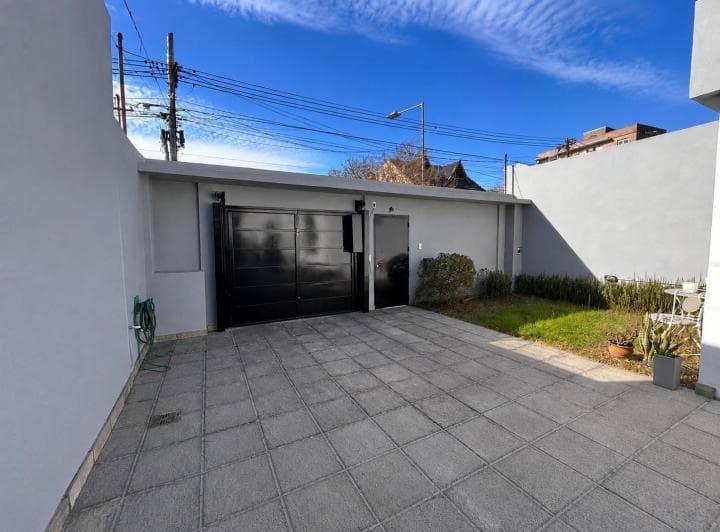 Venta Casa Lote Propio en Suarez - 2