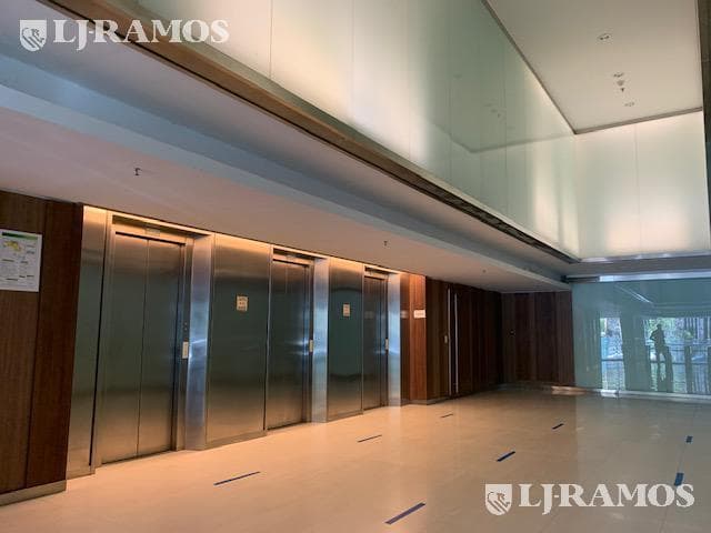 Alquiler de Oficina de 900 m² en Vicente López - 4