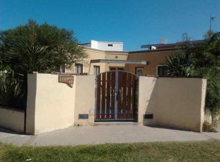 Vendo/alquilo Salón de Fiestas Zona Jardín Botánico Córdoba - 4