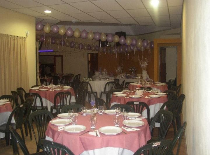 Vendo/alquilo Salón de Fiestas Zona Jardín Botánico Córdoba - 5