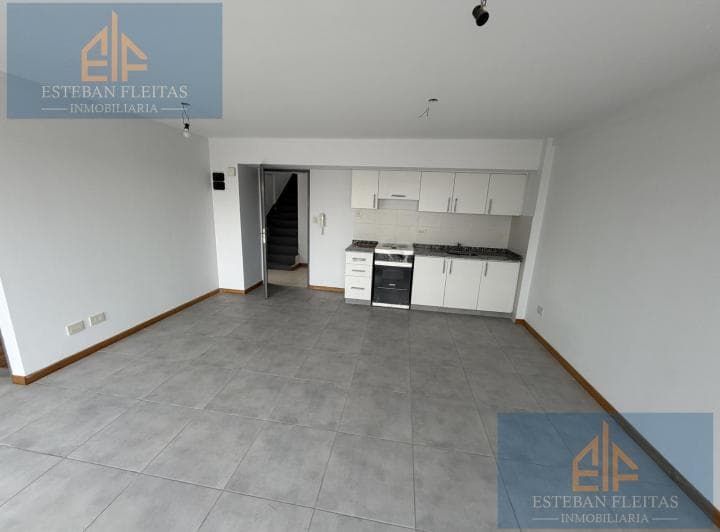 Venta Departamento 3 Ambientes con Cochera y Baulera en Haedo - Apto Credito - 3