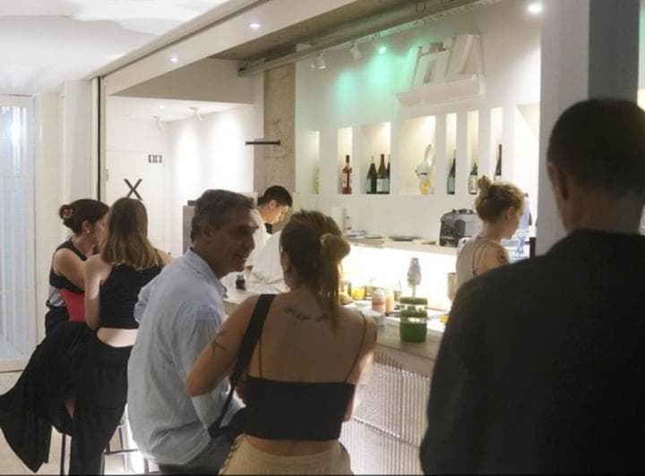Local en Venta Ideal Gastronomia y Arte en Acceso a Edificio - 2