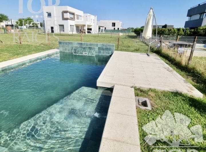 Casa en Araucarias - Puertos del Lago - 4
