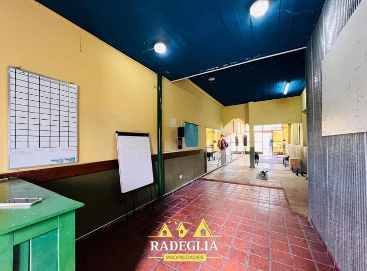 Venta de Negocio 4 Ambientes en Burzaco, Almirante Brown - 2