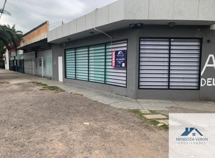 Amplio Local en Venta en Moreno - 4