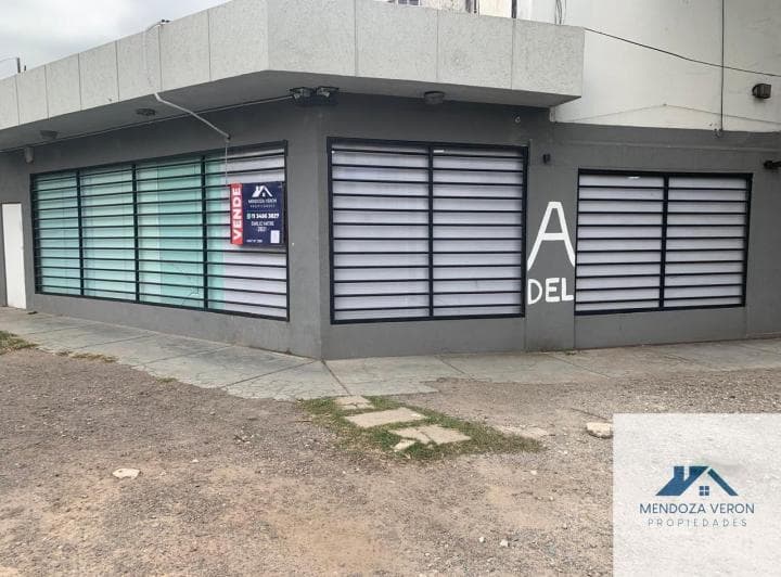 Amplio Local en Venta en Moreno - 3