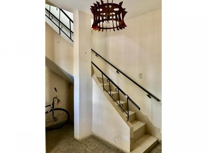 Se Vende Casa de 4 Dorm. - San Lorenzo - 4