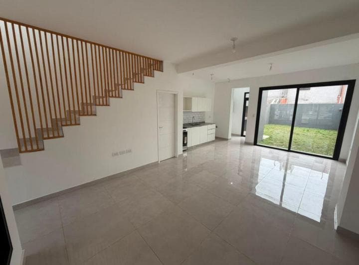 Alquilo Duplex de Categoria, Dos Dor, 2 Baños. Malagueño Etapa 3. Cochera - 2