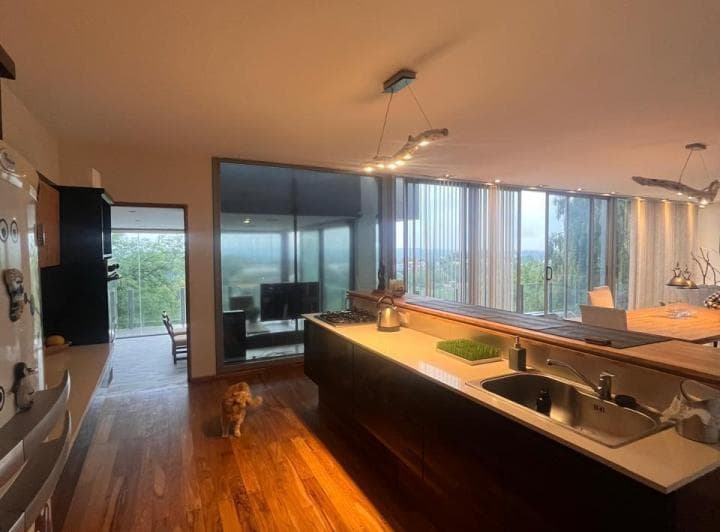 Impactante Casa en Venta - 5