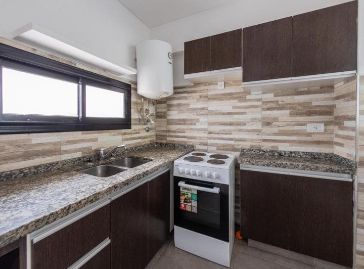 Venta - Departamento de un Dormitorio con Patio - Lourdes - 3