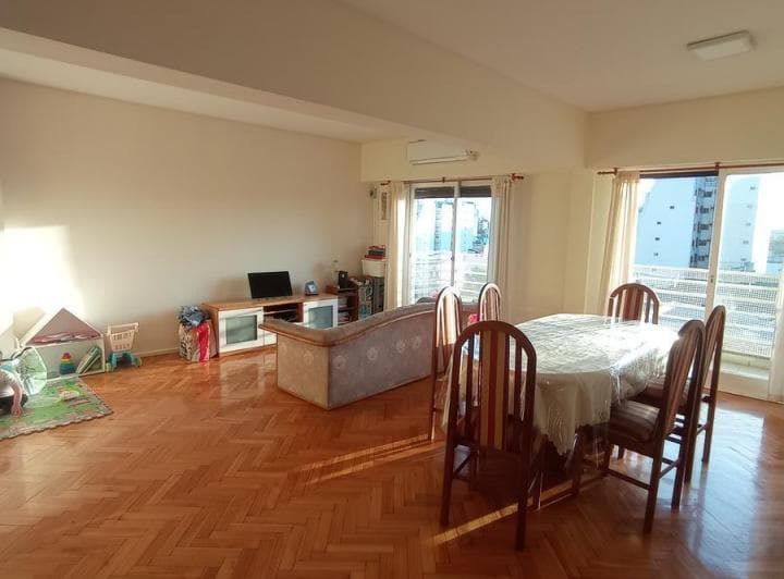 3 Ambientes en Venta. Balcón Al Frente - 3