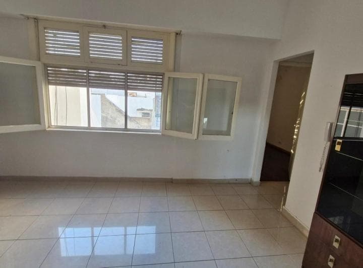 Venta Departamento 2 Ambientes - Villa Real - Bajas Expensas Apto Credito Muy Luminoso - 2
