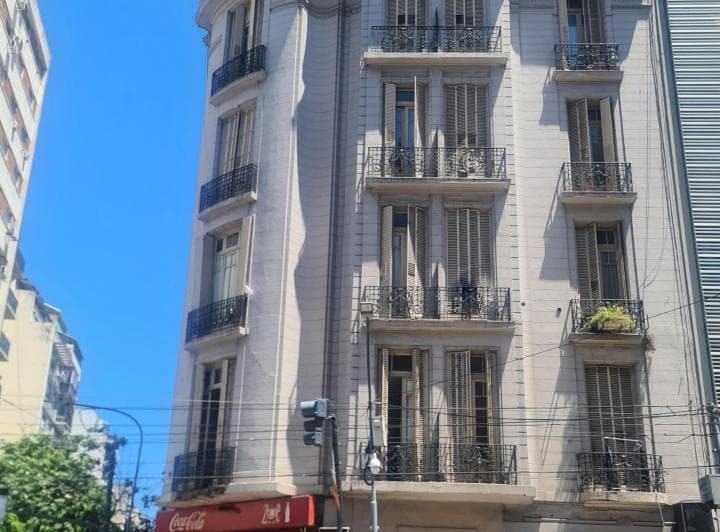 Córdoba 2400 y Azcuénaga Piso 2 Al Frente 128 m² Tot y Cub 5 Amb 3 Dorm 2 Baños 2 Balc Para Reciclar - 3