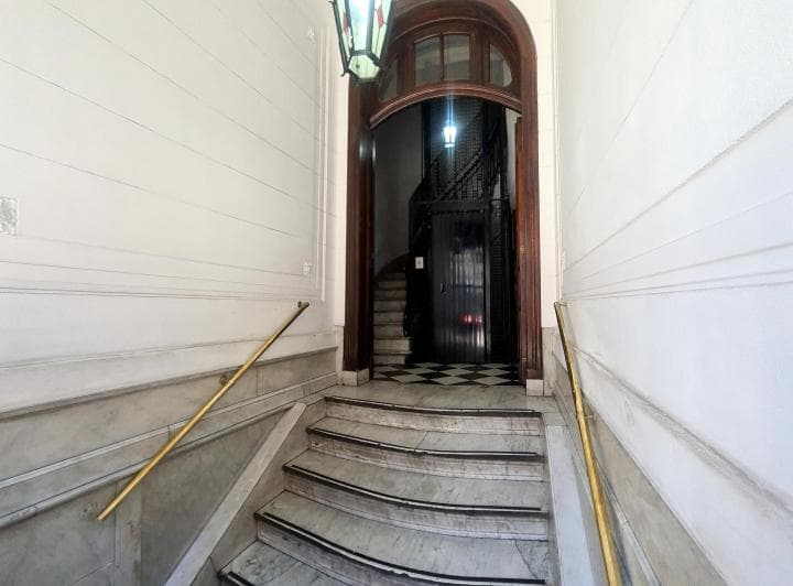 Córdoba 2400 y Azcuénaga Piso 2 Al Frente 128 m² Tot y Cub 5 Amb 3 Dorm 2 Baños 2 Balc Para Reciclar - 4