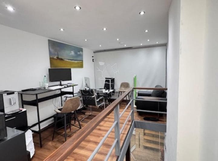 Local Comercial en Galeria Sagasti - 2