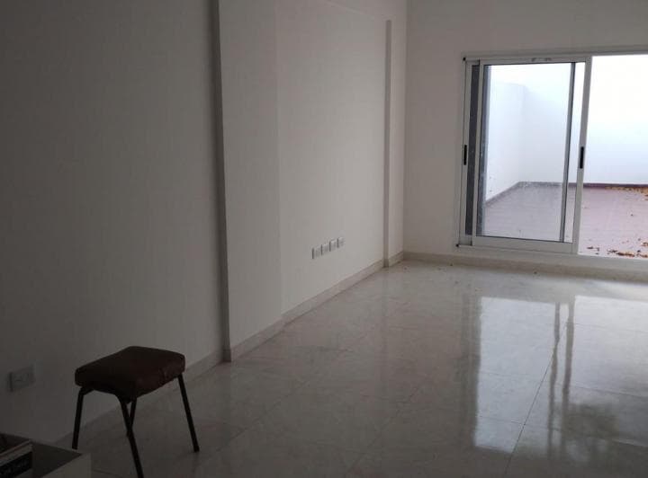 Monoambiente Amplio con Patio a Estrenar - 4