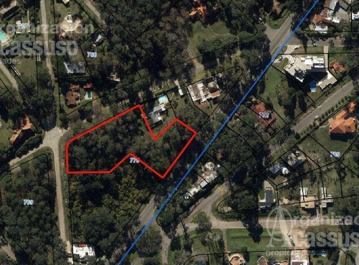 Terreno - Sobre Av Pedragosa Sierra - 5.951 m² a Pocas Cuadras del Shopping Punta del Este - 5
